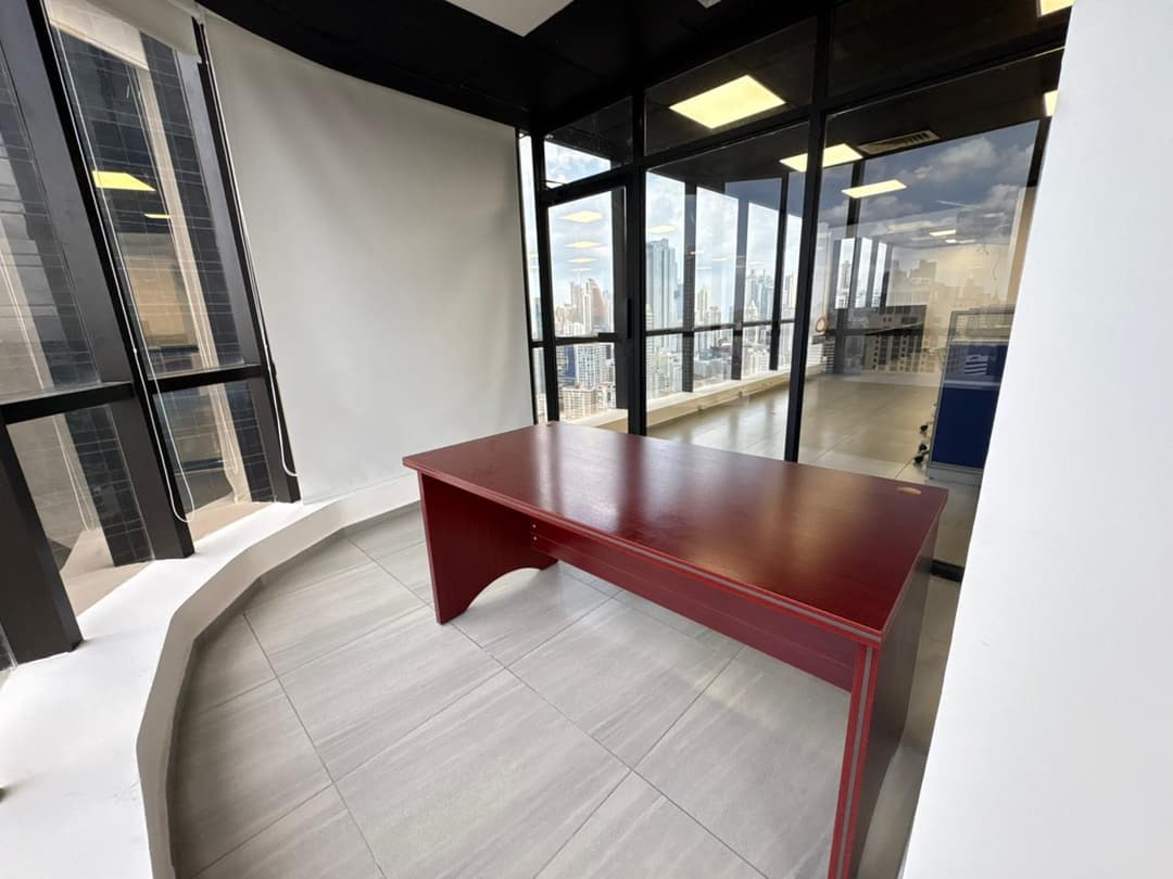 OFICINAS EN PLAZA BANCO GENERAL