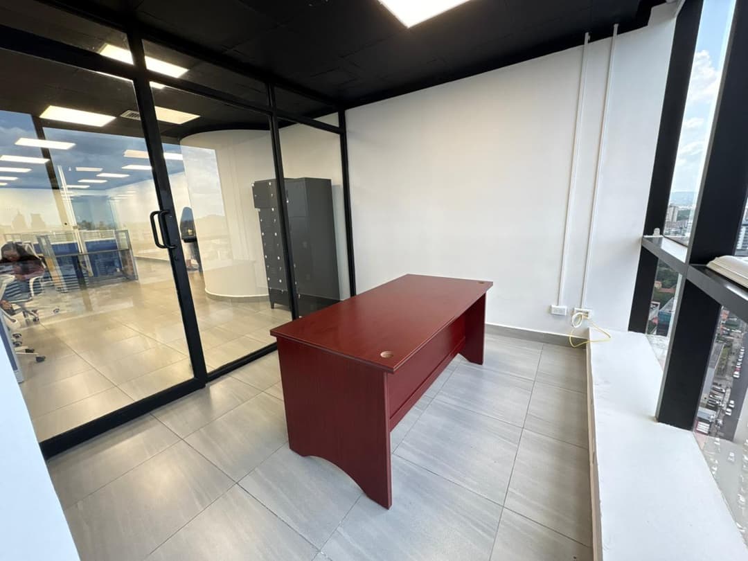 OFICINAS EN PLAZA BANCO GENERAL