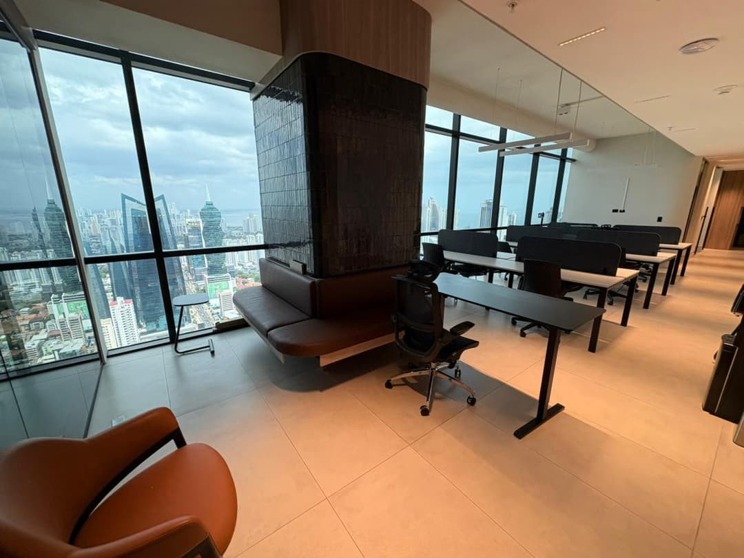OFICINAS EN TOWERBANK