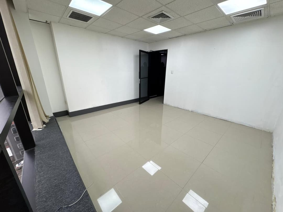 OFICINAS EN PLAZA BANCO GENERAL