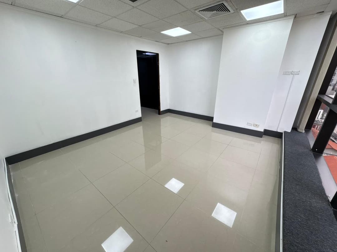 OFICINAS EN PLAZA BANCO GENERAL