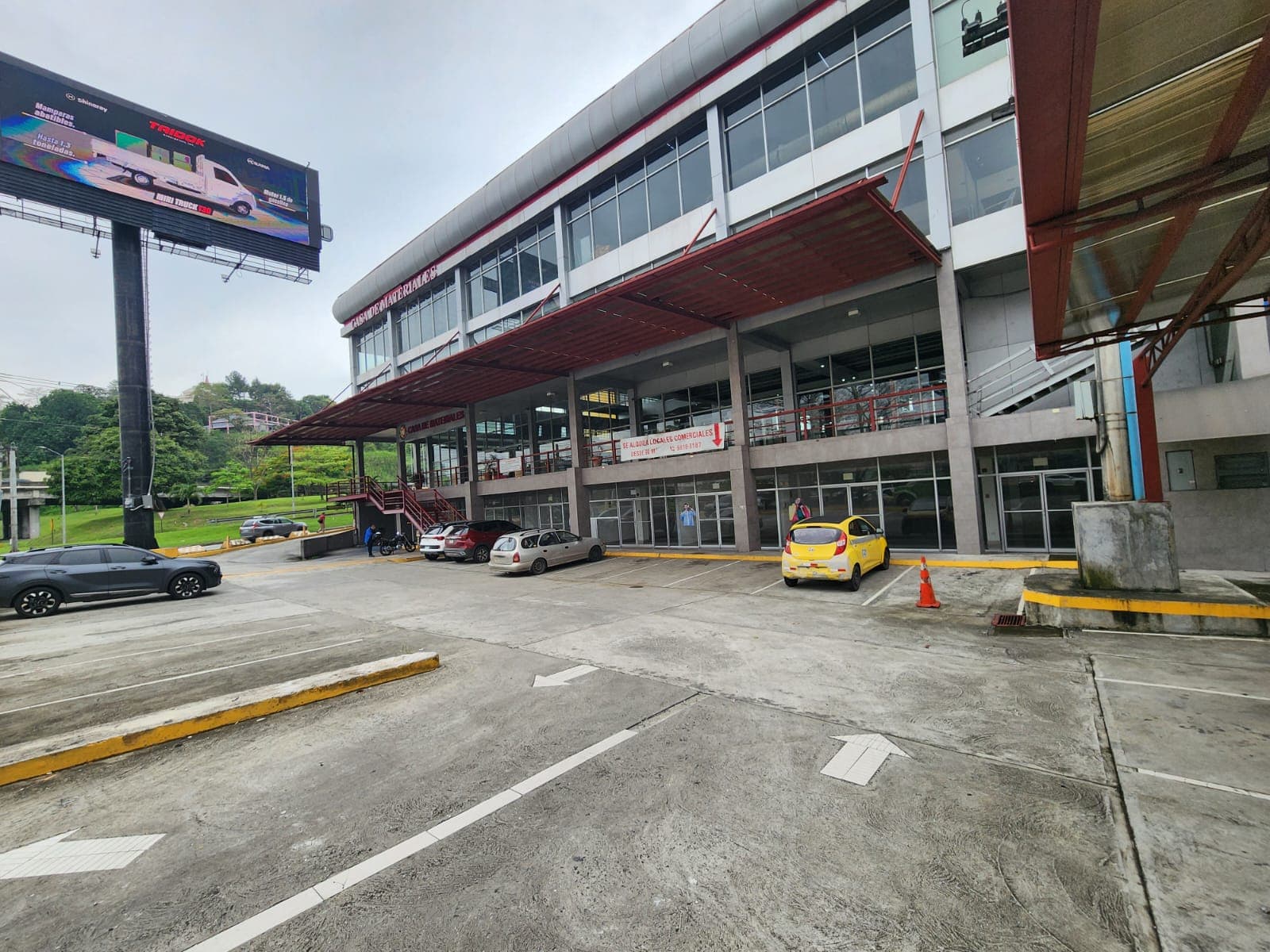 LOCALES COMERCIALES (P)