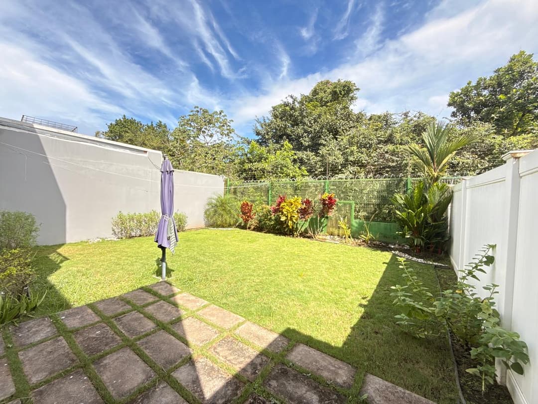 CASA EN BRISAS DEL GOLF
