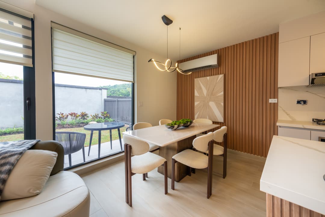 CASAS AURA