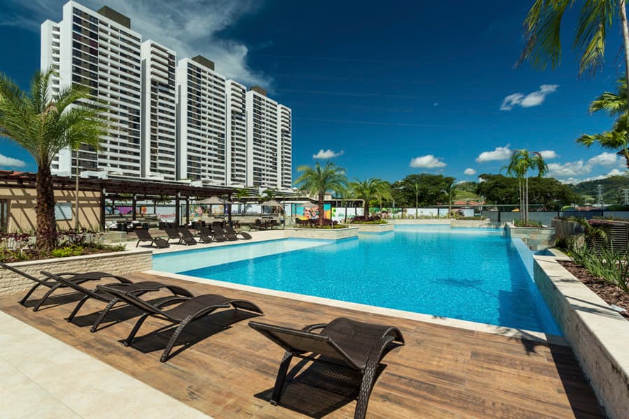 PH COUNTRY CLUB TORRE 700